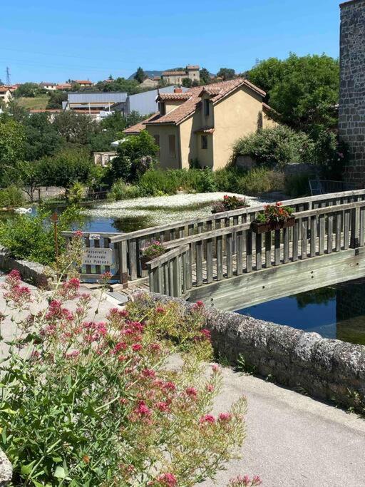 La Maison D Evahlia Creissels Esterno foto