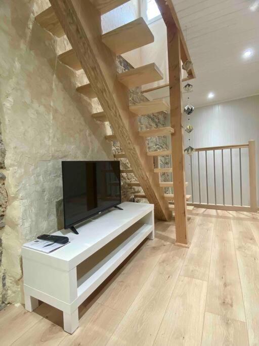 La Maison D Evahlia Creissels Esterno foto
